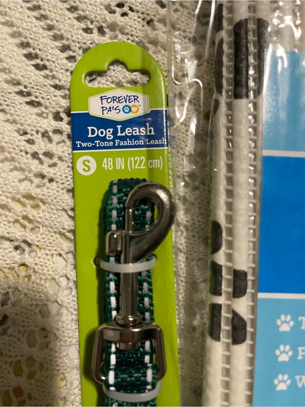 3 piece pet set. Pet Mat, 48” Dog Leash, and Medium Mesh Dog Harness GREEN #2976